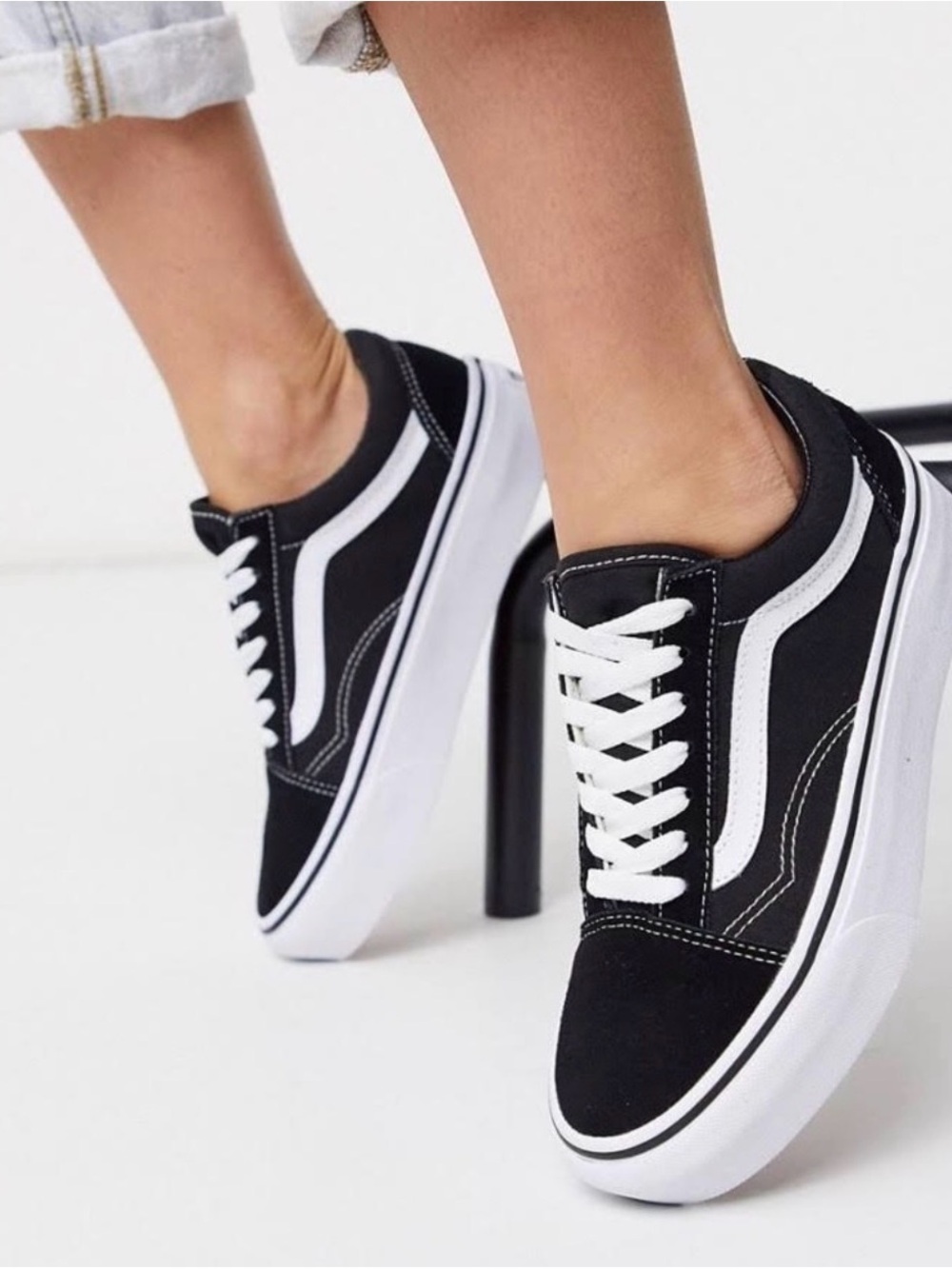 New in box - Vans old Skool Platform
